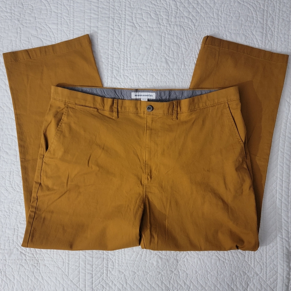 Amazon Essentials Mens Brown Mustard Classic Fit Chino/Khaki Pant Size 42